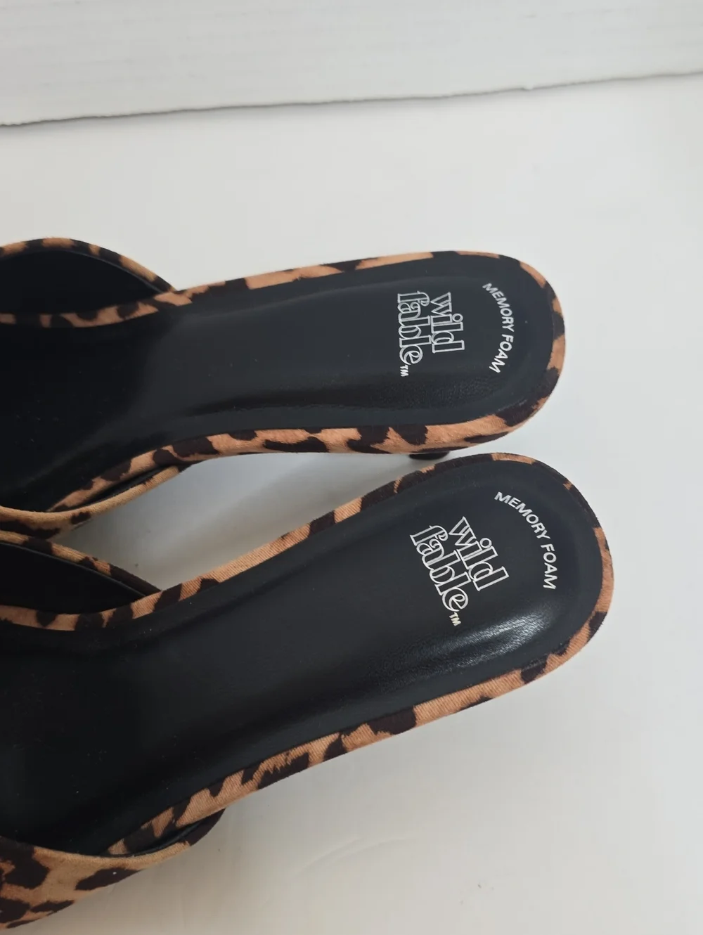 Women's Mavis Mid Martini Mule Heels Wild Fable Size 6